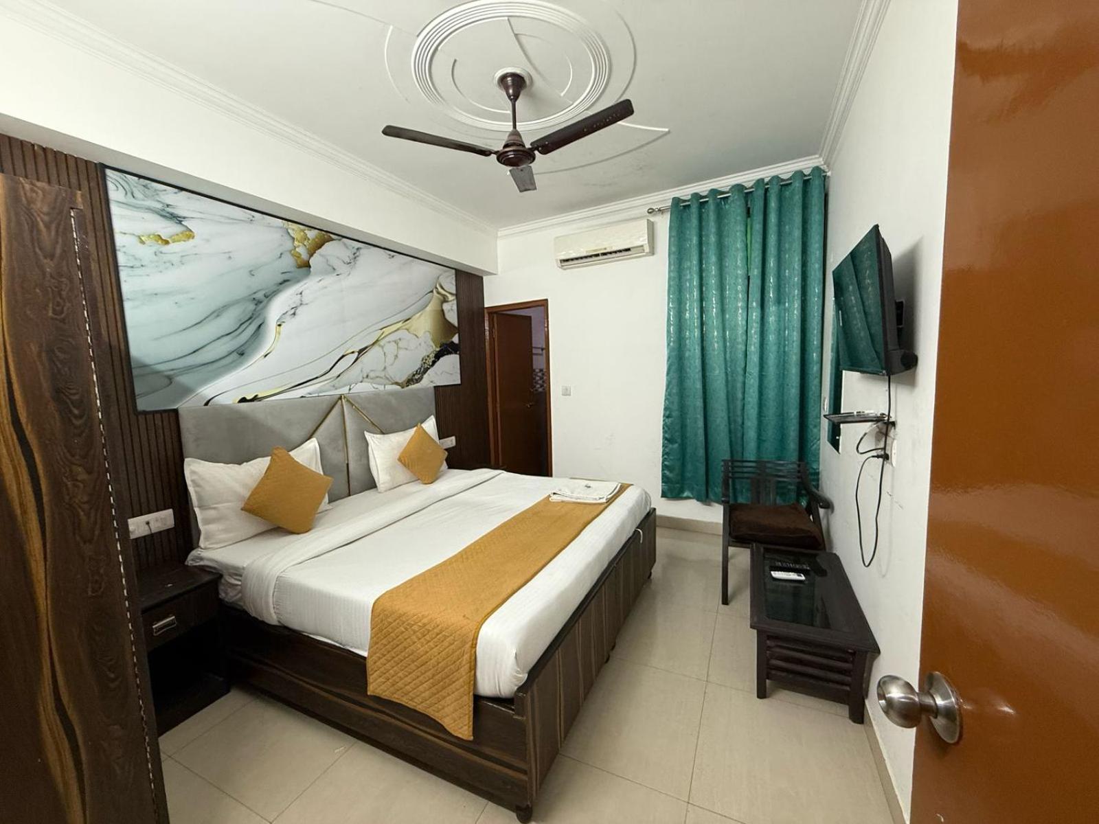 Hotel King Plaza 3*